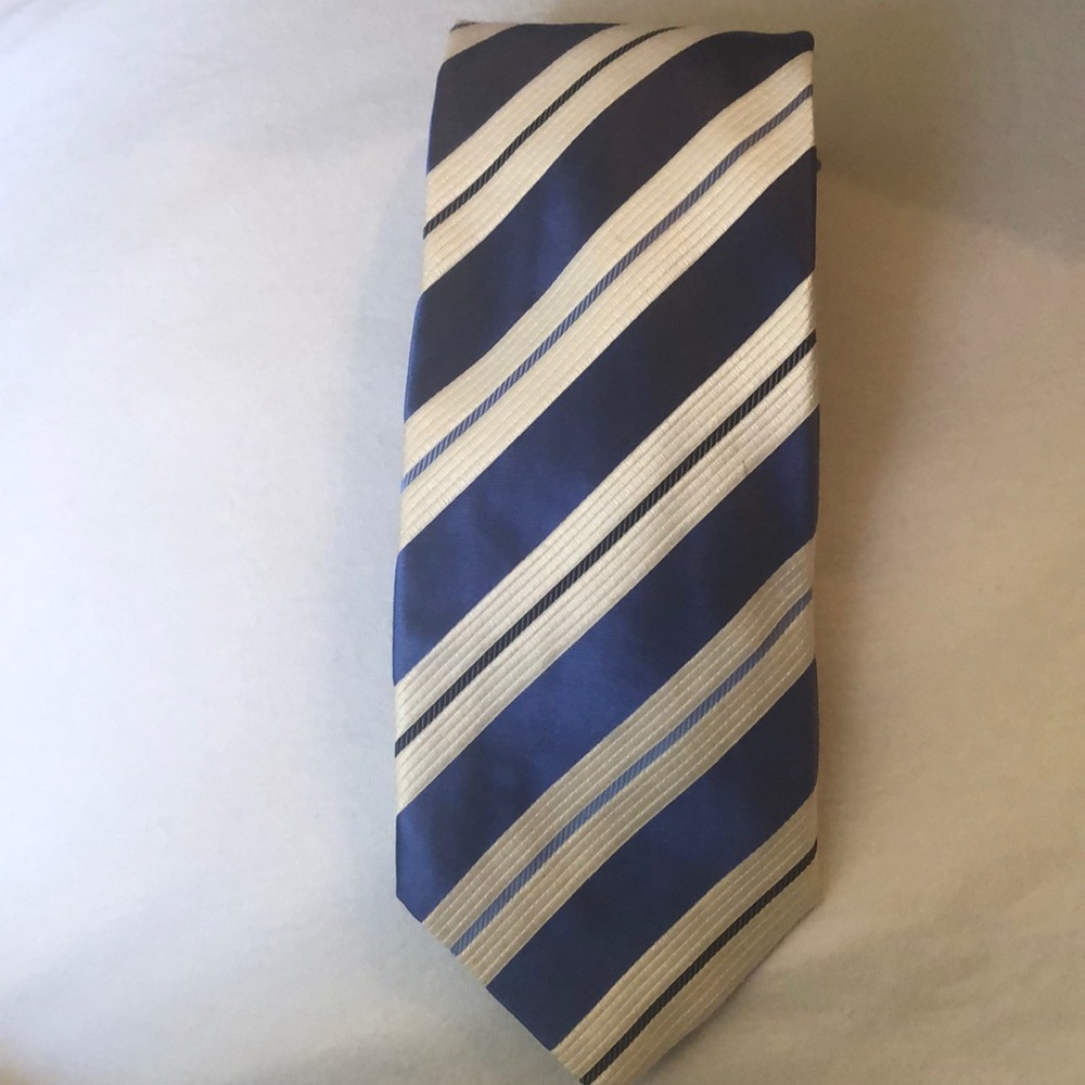 NWOT Dockers Stain Resistant Tie